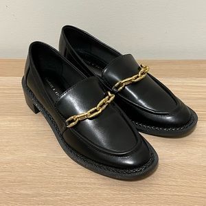 Charles & Keith [NEW] loafers- black with golden chain